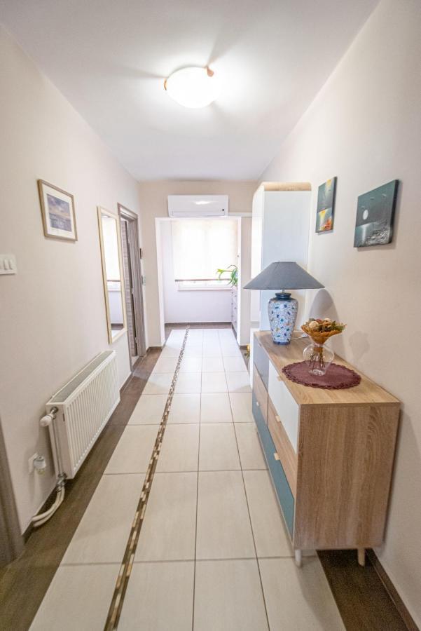 Two-Bedroom Apartment In Crikvenica Xcvii Exterior foto